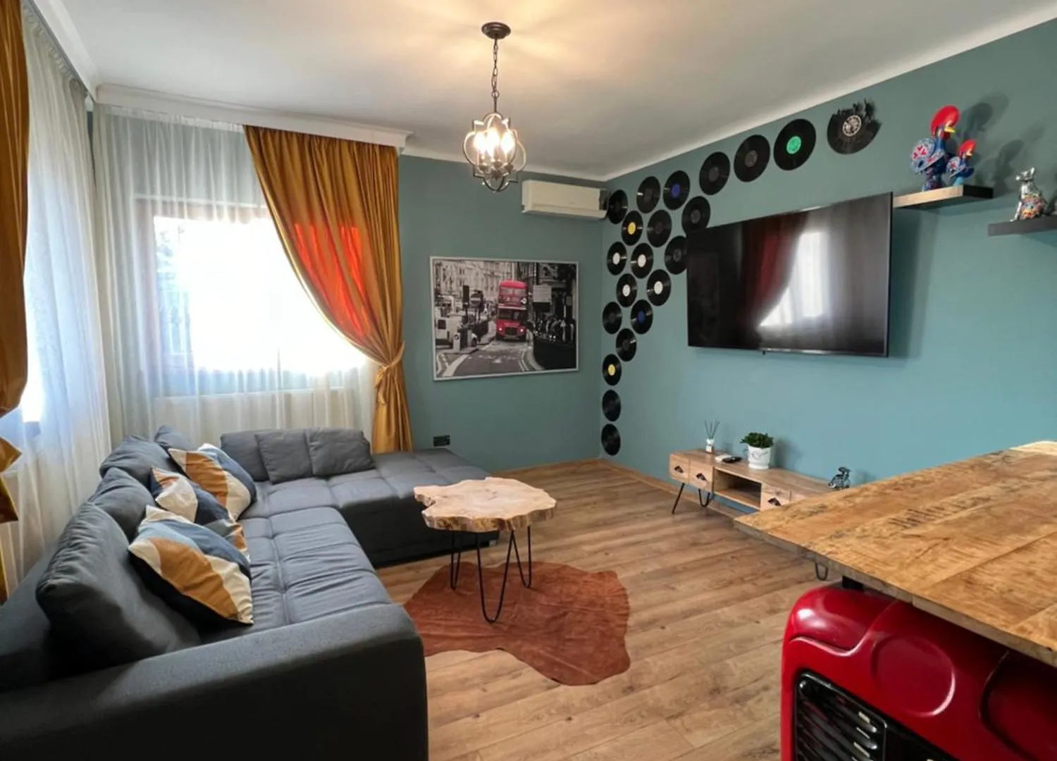 Holiday home The Chalet Bucharest